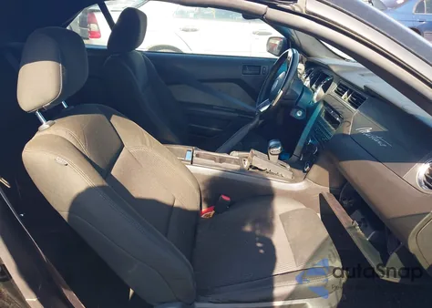 2010 Ford Mustang V6/V6 Premium from USA, damaged, VIN 1ZVBP8EN6A5175524